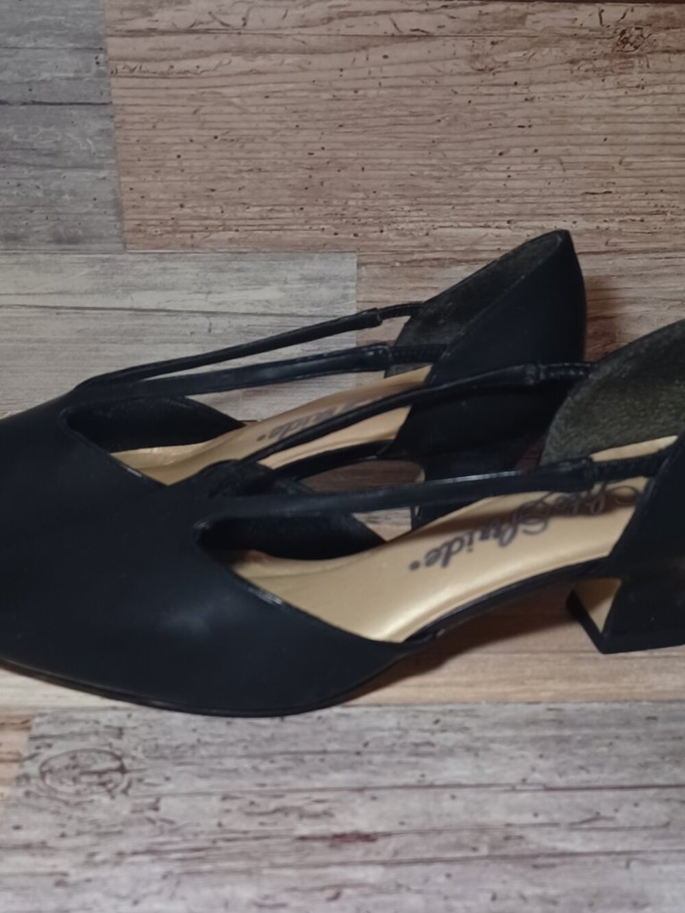 Life Stride Black Strappy Pumps - Size 8